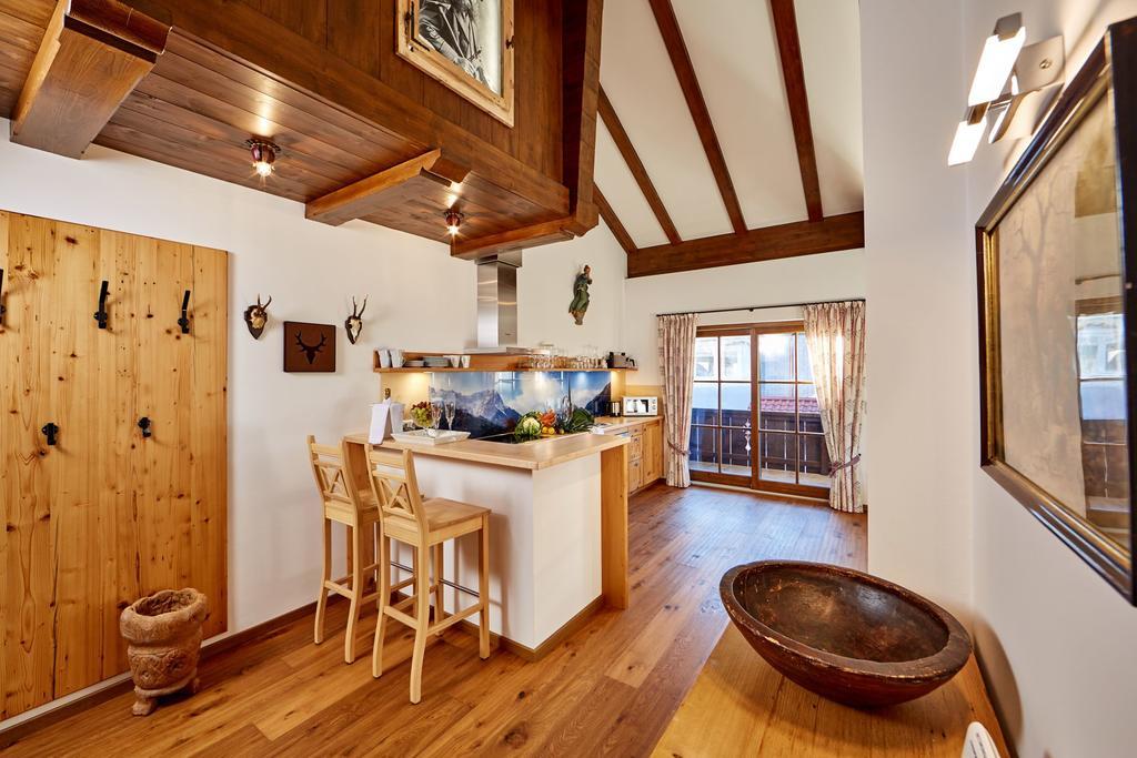 Ferienwohnung Alpspitzblick Garmisch-Partenkirchen Dış mekan fotoğraf